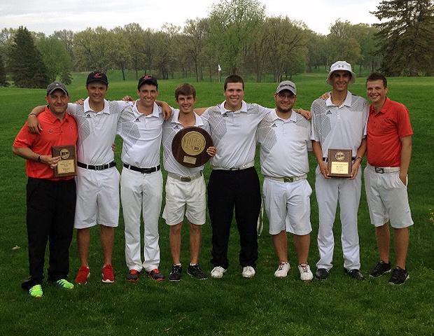 The No. 3 Owens men's golf team poses after winning their second straight Region XII championship. Photo by Rudy Yovich/Owens Sports Information
