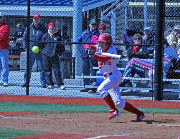 Melanie Iacoangeli, pictured here, finished 6-for-8 today with four stolen bases and the game winning RBI against CCBC Catonsville. Photo by Nicholas Huenefeld/Owens Sports Information