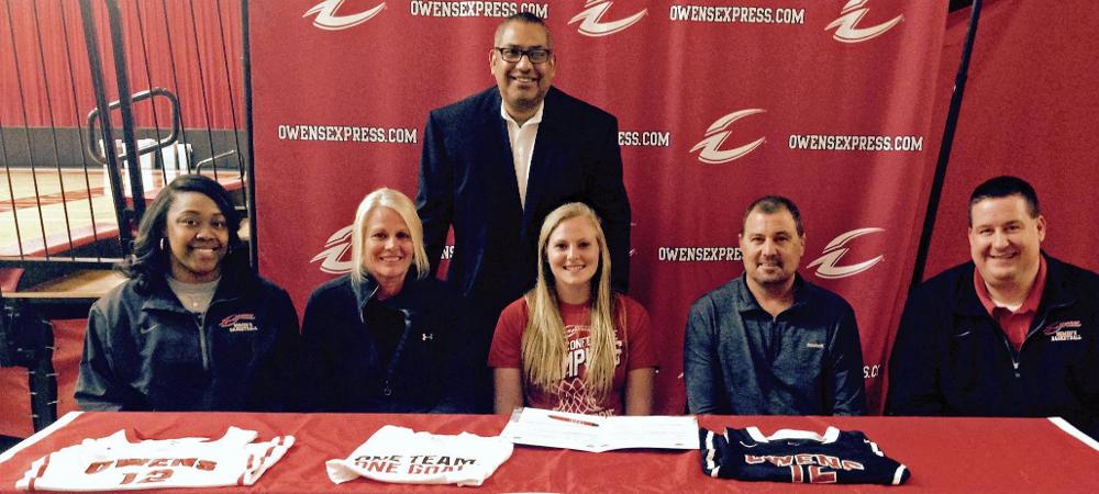 Evergreen's Mossing To Hoop For Owens Women Next Season