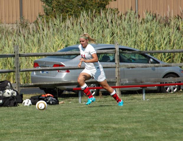 Kendra Eitniear scored the lone goal for the Express today in a 2-1 loss to Delta College. Photo by Nicholas Huenefeld/Owens Sports Information