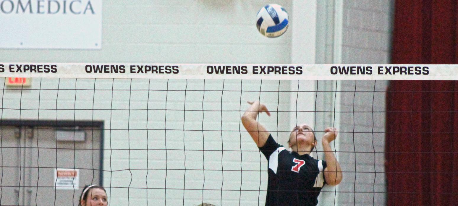 Reigelsperger Injured, But Mikesell, No. 16 Owens Volleyball Advance To Final Day Of Districts