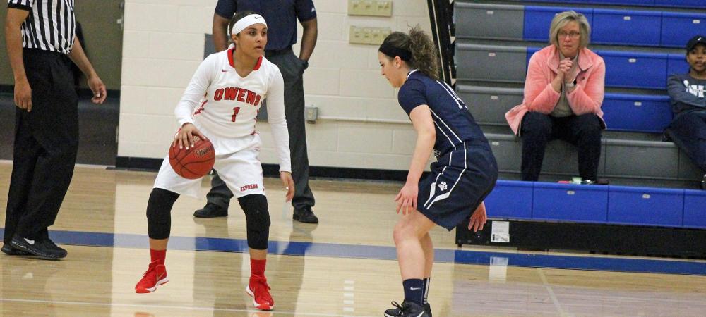 Briana Williams, pictured here, had 13 points and 6 assists to help Owens advance to the district championship game for the fourth straight season. Photo by Nicholas Huenefeld/Owens Sports Information